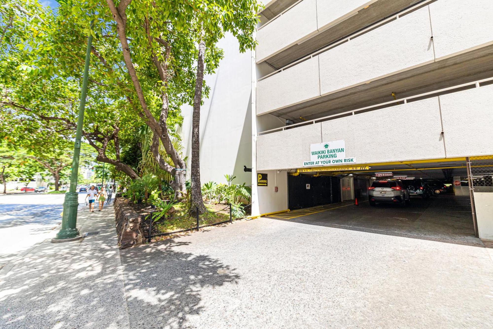 Waikiki Banyan 1Br With Great Ocean Views, Steps To Beach & Parking! Гонолулу Экстерьер фото