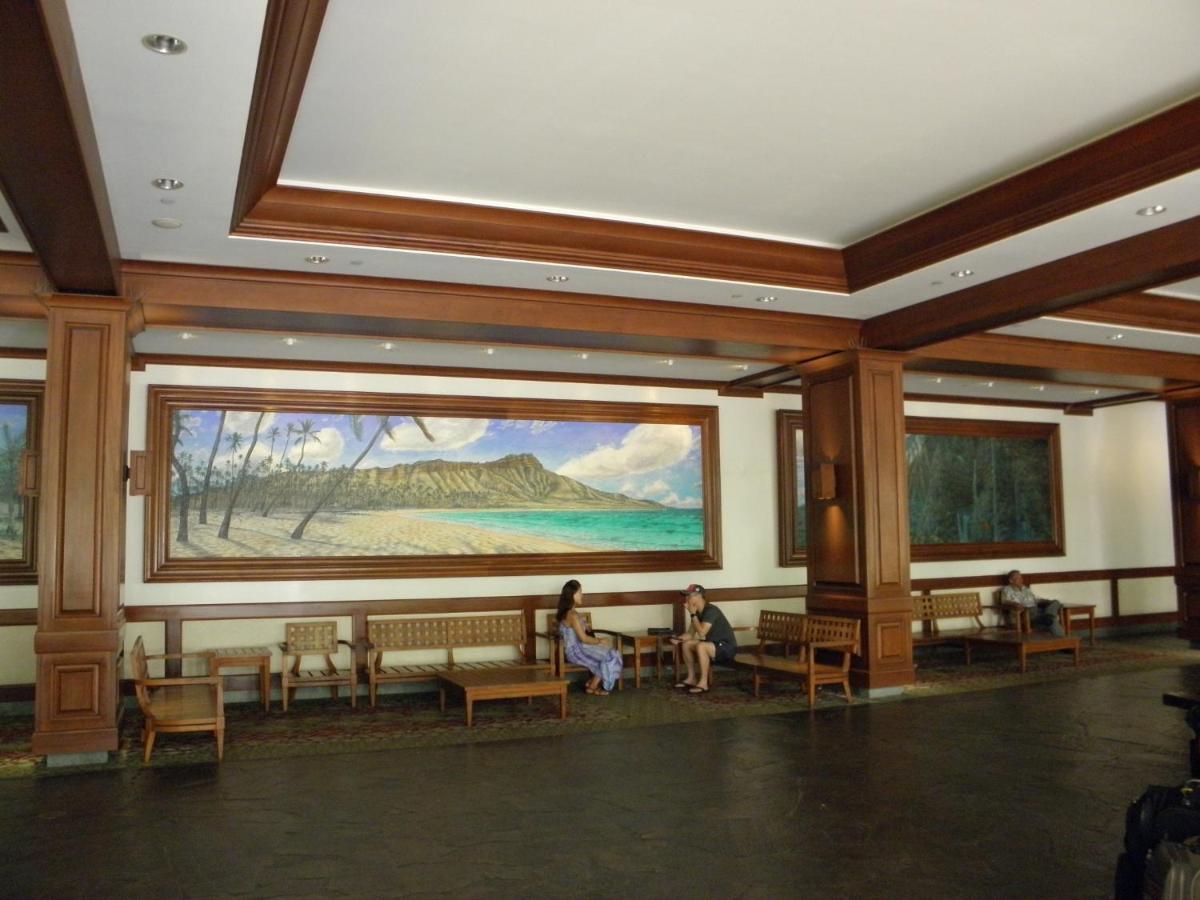 Waikiki Banyan 1Br With Great Ocean Views, Steps To Beach & Parking! Гонолулу Номер фото